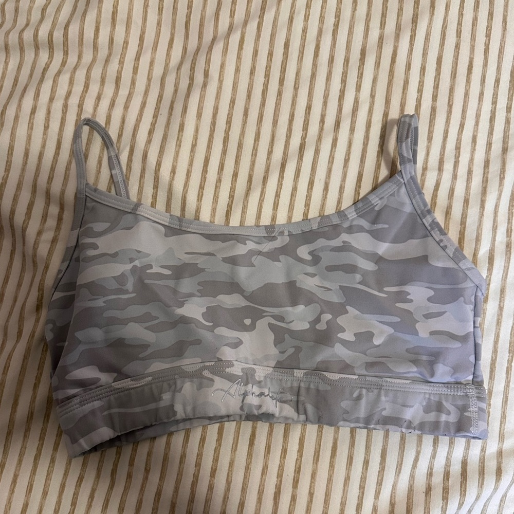 Alphalete size medium gray camo sports bra